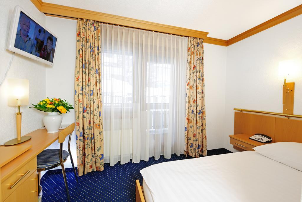 Alpenrose Hotel เซอร์แมท ภายนอก รูปภาพ