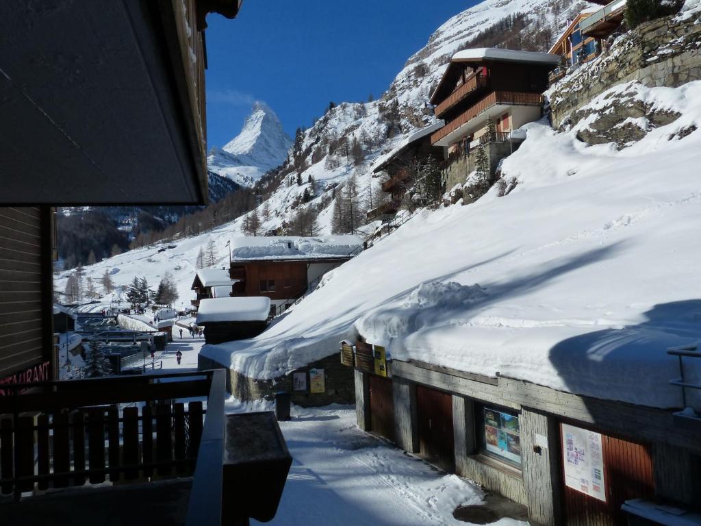 Alpenrose Hotel เซอร์แมท ภายนอก รูปภาพ