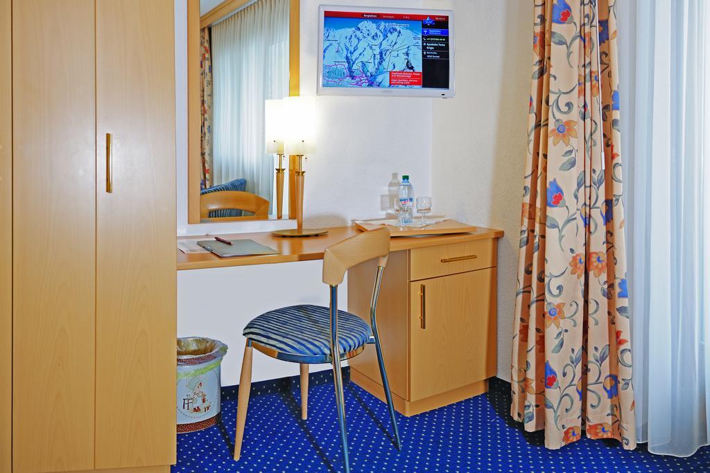Alpenrose Hotel เซอร์แมท ห้อง รูปภาพ